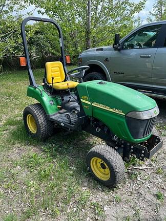 Image of John Deere 2305 Primary image