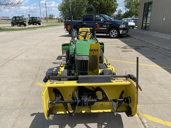 Image of John Deere 2305 equipment image 2