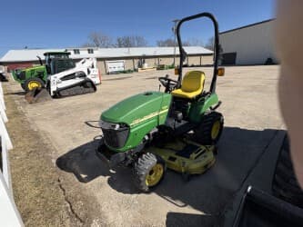 Image of John Deere 2305 Primary image