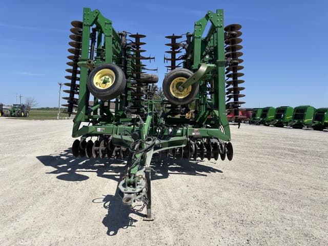 Image of John Deere 2310 equipment image 1