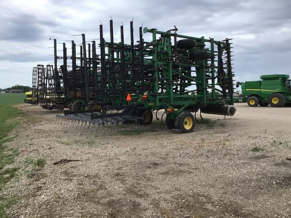 Image of John Deere 2310 equipment image 2