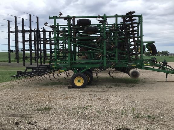 Image of John Deere 2310 equipment image 1