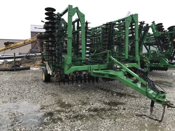 Image of John Deere 2310 equipment image 1