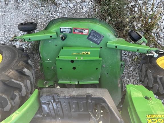 Image of John Deere 2320 equipment image 1