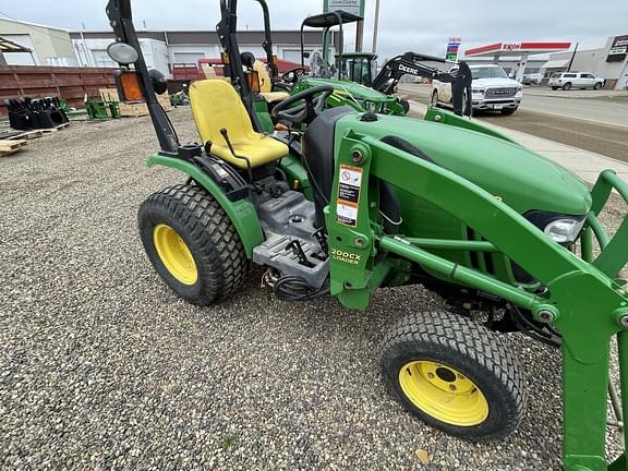 Image of John Deere 2320 equipment image 2