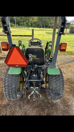 Image of John Deere 2320 equipment image 4