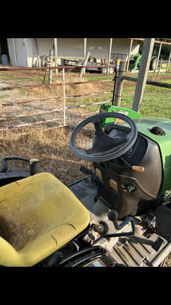 Image of John Deere 2320 equipment image 1