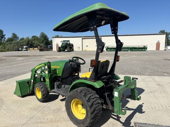 Image of John Deere 2320 equipment image 2