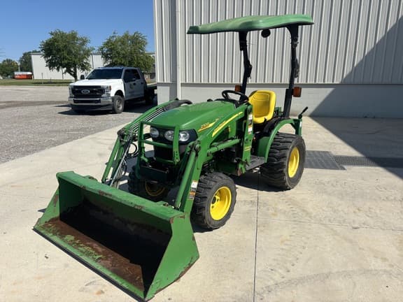 Image of John Deere 2320 Primary image
