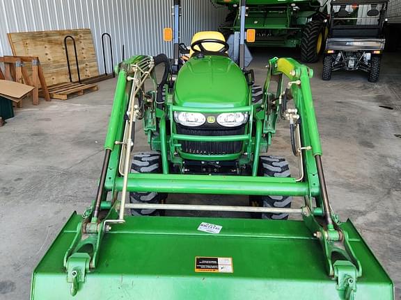 Image of John Deere 2320 equipment image 1