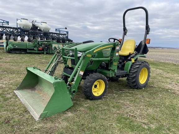 Main image John Deere 2320