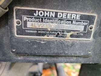 Image of John Deere 2320 equipment image 4