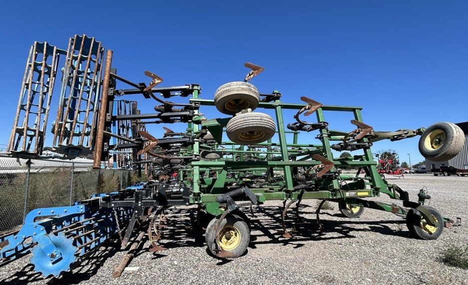 2007 John Deere 2410 Equipment Image0