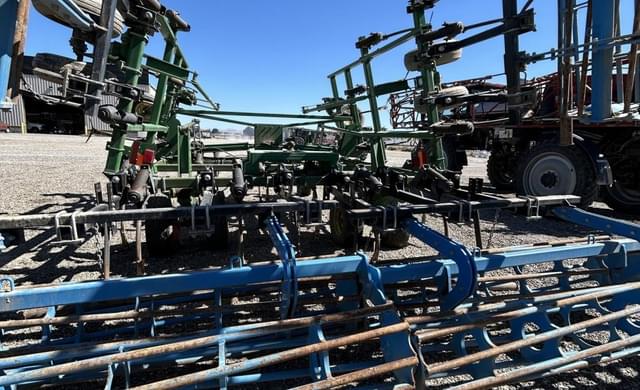 Image of John Deere 2410 equipment image 4