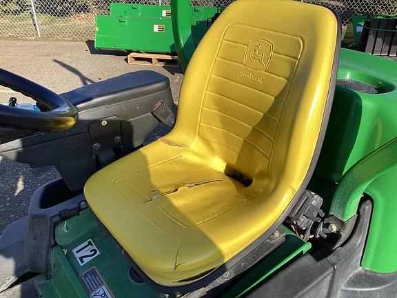 Image of John Deere 2500E equipment image 4