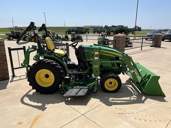 Image of John Deere 2520 equipment image 3