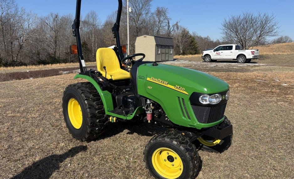 2007 John Deere 2520 Equipment Image0