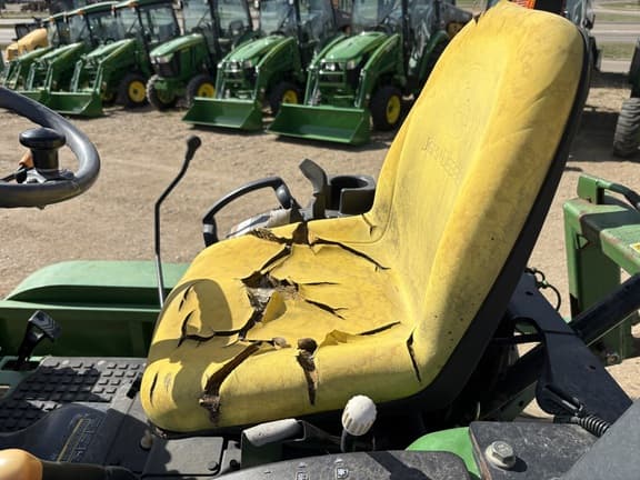 Image of John Deere 2520 equipment image 3