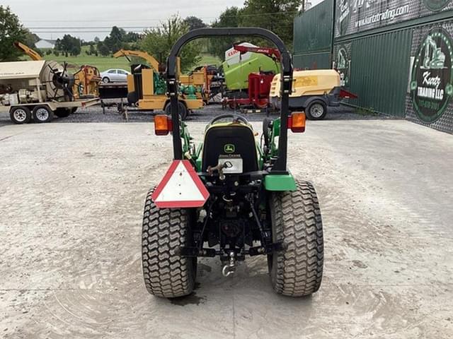 Image of John Deere 2520 equipment image 2