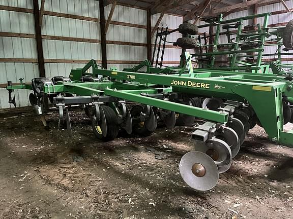 Image of John Deere 2700 Primary image