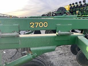 Main image John Deere 2700 3