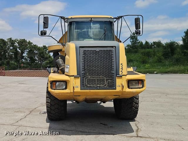 Image of John Deere 300D equipment image 1