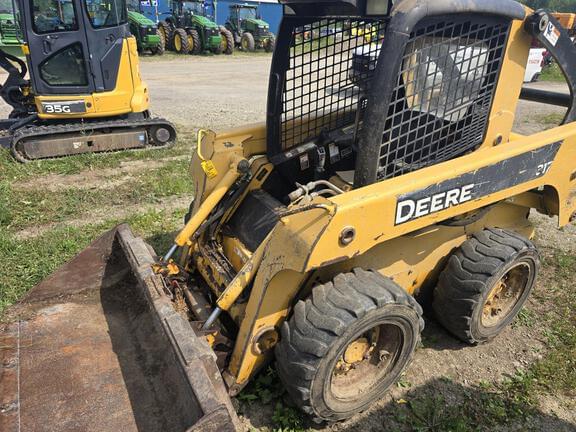 Image of John Deere 317 equipment image 1