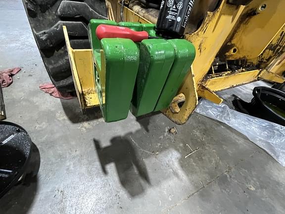 Image of John Deere 320 equipment image 3