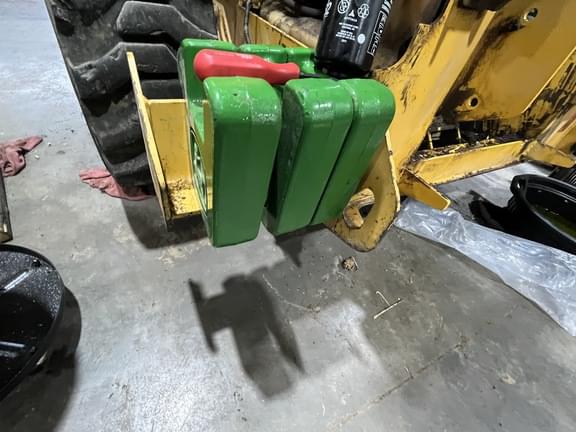 Image of John Deere 320 equipment image 3