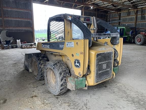 Image of John Deere 320 equipment image 1