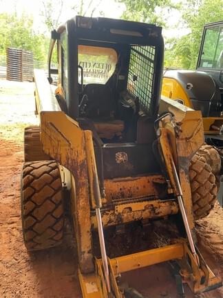 Image of John Deere 325 equipment image 2