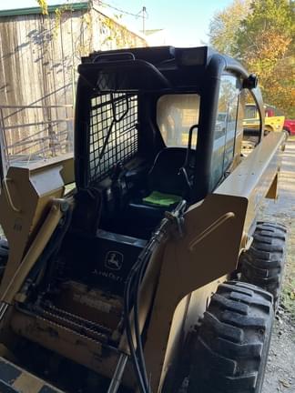 Image of John Deere 325 equipment image 2