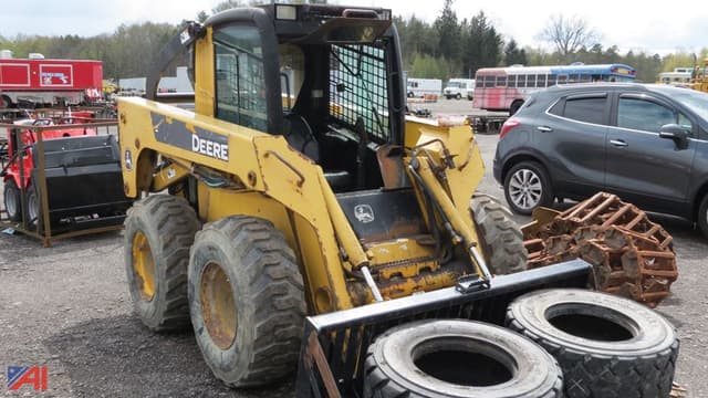 Image of John Deere 328 equipment image 3