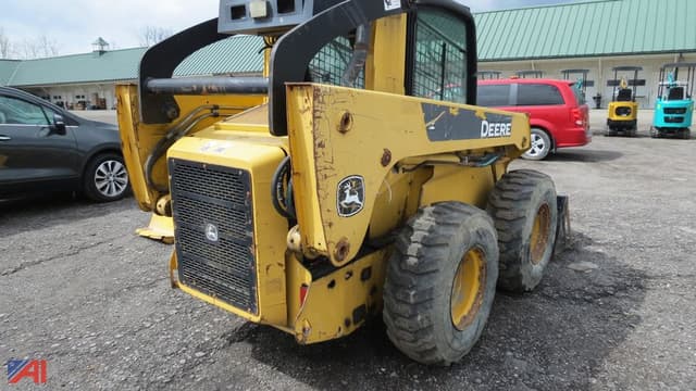 Image of John Deere 328 equipment image 2