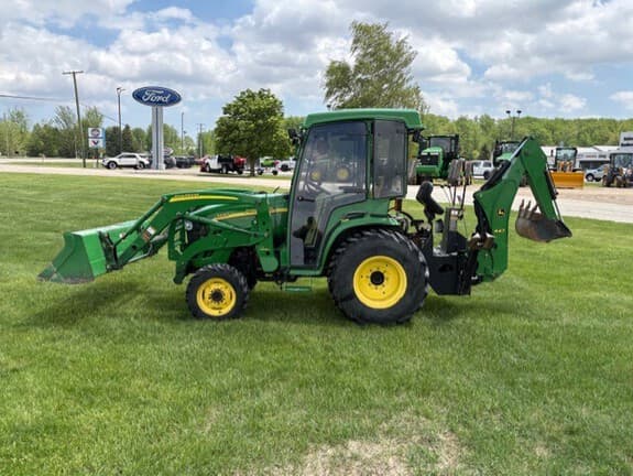 Image of John Deere 3320 Primary image