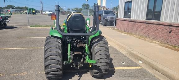 Image of John Deere 3320 equipment image 3