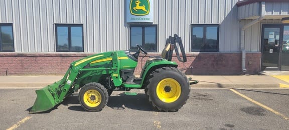 Main image John Deere 3320