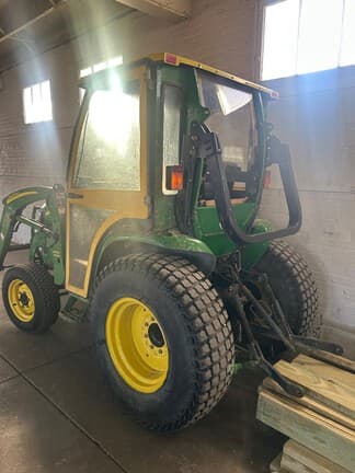 Image of John Deere 3320 equipment image 3