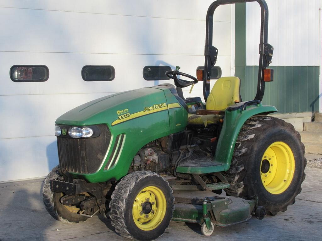 Image of John Deere 3320 Primary image