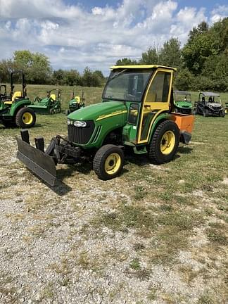 Image of John Deere 3320 equipment image 1