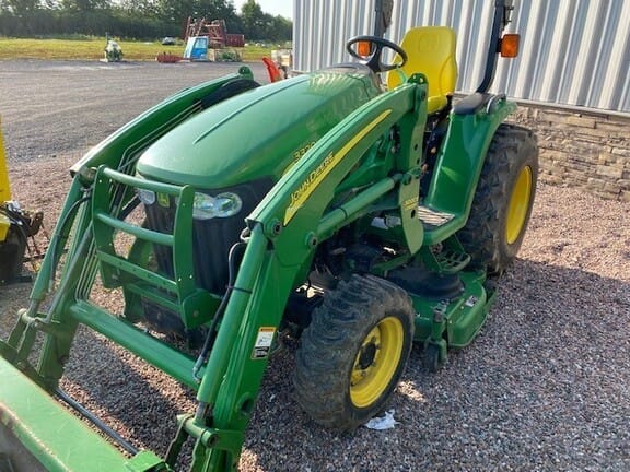 Main image John Deere 3320