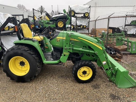 Main image John Deere 3320