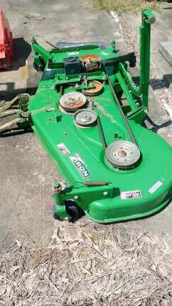 Image of John Deere 3320 equipment image 2