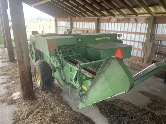 Image of John Deere 348 equipment image 1