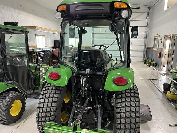 Image of John Deere 3520 equipment image 4