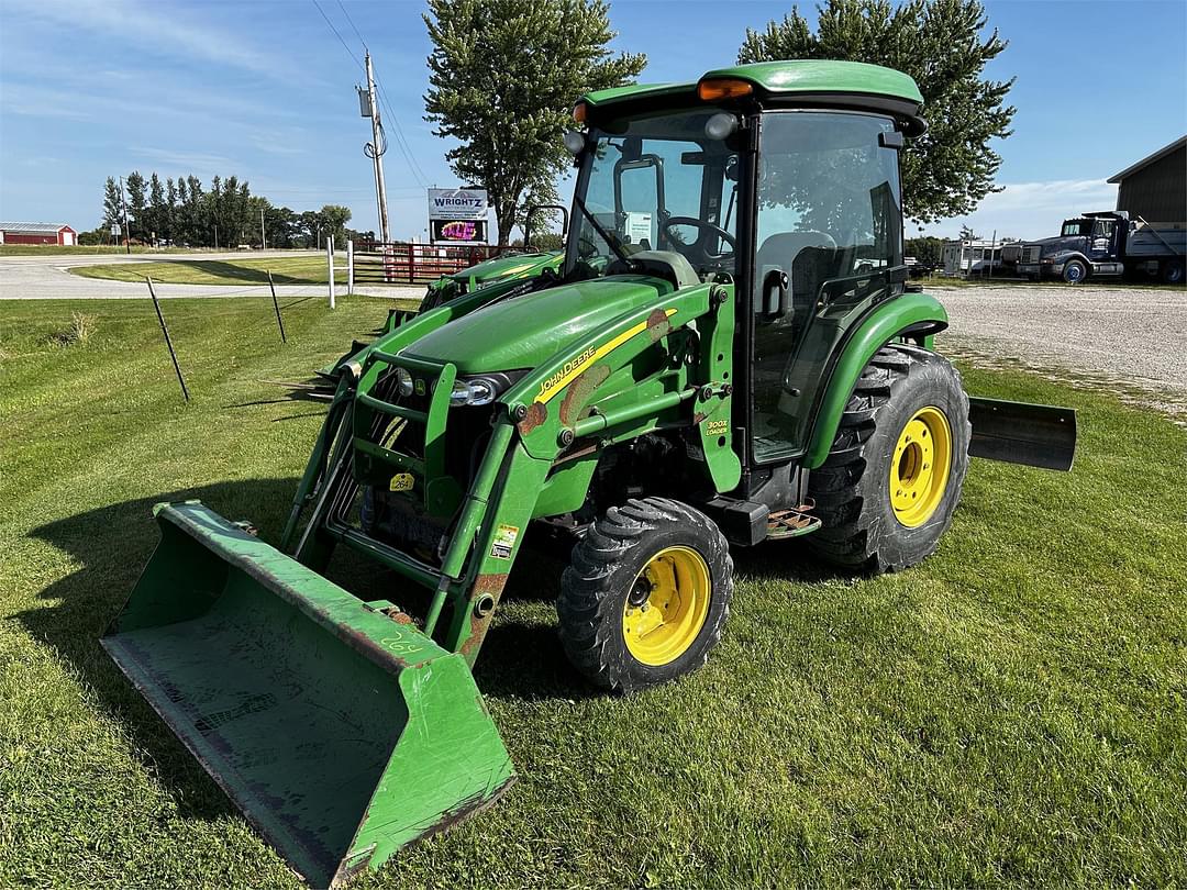 Image of John Deere 3520 Primary image