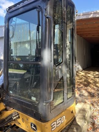 Image of John Deere 35D equipment image 2