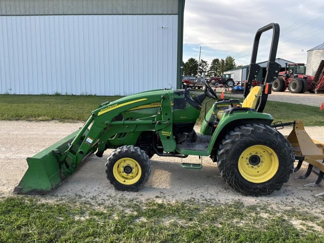 Image of John Deere 3720 equipment image 4