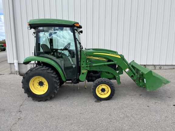 Image of John Deere 3720 equipment image 1