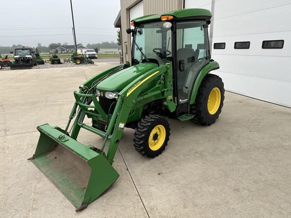 Image of John Deere 3720 equipment image 1